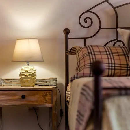 Nyaraló Eros House *